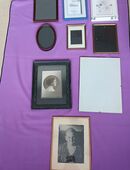 Bilderrahmen überwiegend mit Gebrauchsspuren. in 24149