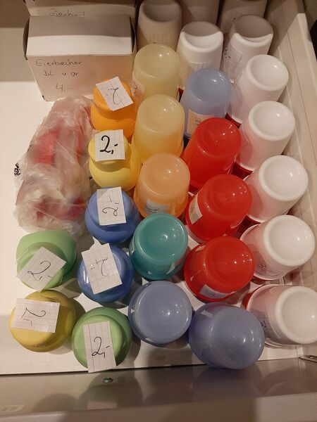 Tupperware Eier Becher - Büdingen