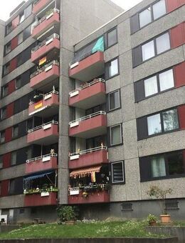 Hier findet jeder seinen Platz: charmante 2-Zimmer-Wohnung mit Balkon und Weitblick! - Essen