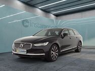 Volvo V90, T6 Inscription Recharge Plug-In Hybrid AWD, Jahr 2022 - München