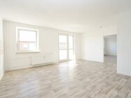 Familienwohnung mit 2 Balkonen & 2 Bädern - Chemnitz