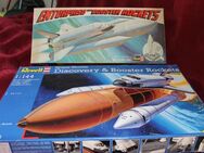 2x Revell Bausatz aus den 80iger Jahren +aktuelles Modell Space Shuttle Discovery & Booster Rockets - Hennef (Sieg)