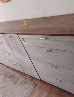 Drei Kommoden Montana Eiche Nachbildung, Front + Seiten m. Kreidefarbe weiß gestrichen, als Sideboard stellbar - Haltern (See) Zentrum