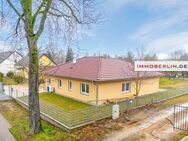 IMMOBERLIN.DE - Energieeffizienter & eleganter Bungalow mit Sonnengarten in ländlicher Lage - Fehrbellin