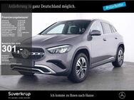 Mercedes GLA 200, PROGRESSIVE SPUR, Jahr 2023 - Kiel