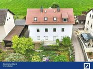 Charmantes Mehrfamilienhaus mit Entwicklungspotenzial - Sulzbach-Rosenberg