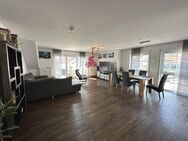 Neuwertige 4-Zi.-Whg mit viel Platz, Balkon und Carport in Köngen - Köngen
