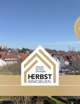 Herrlicher Weitblick, großer Wohnbereich, Einbauküche, Tageslichtbad + Gäste WC, sofort beziehbar! - Villingen-Schwenningen