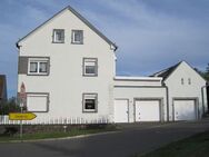Gepflegtes 2 Familienhaus mit großem Balkon - Crimmitschau