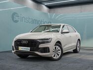 Audi Q8, 55 TFSIe Q, Jahr 2021 - München