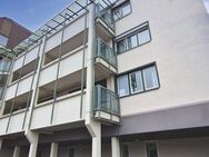 Super Lage, 3 Zimmer Wohnung mit Balkon, Aufzug, Carport - Hannover