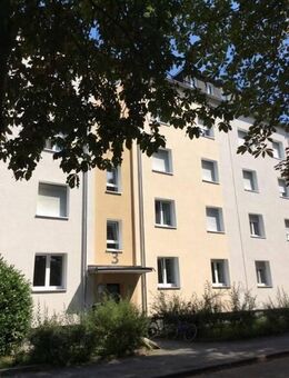 Schöne 3-Zimmer-Wohnung im Dachgeschoss! - Mannheim