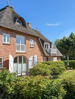 Exklusives Wohnen unter Reet Dachgeschosswohnung in SPO Dorf - Sankt Peter-Ording