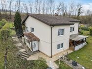 Haus mit Einliegerwohnung, Pool und tollem Grundstück in Binzen - Binzen