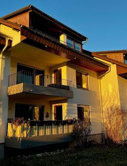 Sonnige Aussichten! Obergeschosswohnung mit wunderschönem Balkon und Blick ins Grüne - Überlingen
