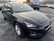 Seat Leon, 2.0 TDI Style PDCvo hi Winterpaket Abbiegeassistent Notrufsystem, Jahr 2021 - Boxberg (Baden-Württemberg)