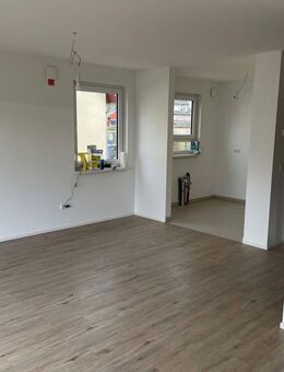 DHH links mit 5 Zimmern in Fredersdorf-Vogelsdorf - Fredersdorf-Vogelsdorf