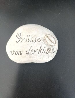 Kieselstein Grüsse von der Küsse Grüße Stein ca. 9cm lang ca. 6cm breit ca. 3cm - Essen