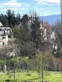 Attraktive, mit barrierefreiem Zugang Eigentumswohnung mit sonniger Terrasse und Blick ins Grüne - Baden-Baden