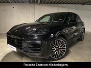 Porsche Cayenne, Turbo E-Hybrid | |, Jahr 2022 - Plattling