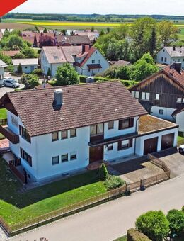 LANDSBERG: GROßZÜGIGES ZWEIFMAILIENAHUS MIT ALPENBLICK IN RUIHGER LAGE - Landsberg (Lech)