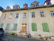 Mehrfamilienhaus, stark sanierungsbedürftig, in guter Wohnlage von Weißenfels zu verkaufen - Weißenfels