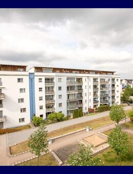 Klein + FEIN = DEIN neues Zuhause! 2 Zimmer mit PARKETT + BALKON + Aufzug + Bad mit Dusche - Erfurt