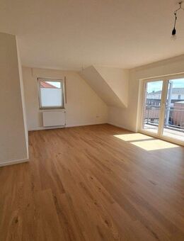 Schöne Dachgeschosswohnung im Zentrum von Damme zu vermieten - Damme