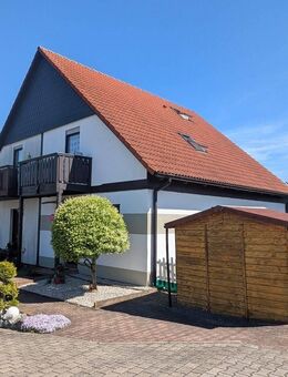 Charmante Doppelhaushälfte mit überdachter Terrasse und Pool - Bad Lausick