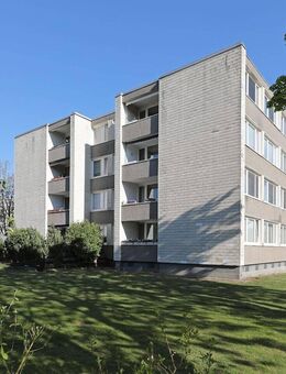 Großzügige 3-Zimmer-Wohnung mit Loggia // 2.OG Wohnung 4 - Wolfsburg