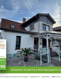 Doppelhaushälfte mit großer Partyscheune auf drei Ebenen - Klötze