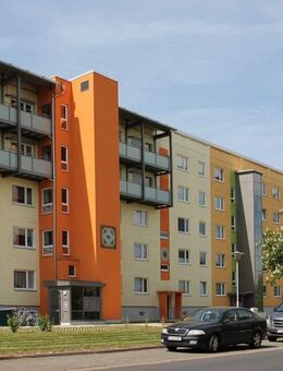 Sanierte 3-Raum-Wohnung mit Dusche und Balkon - Gera