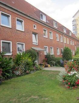 Frisch saniert 4-Zimmer-Wohnung mit Balkon - Schwarzenbek
