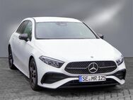 Mercedes A 200, NIGHT PREMIUM SPUR AMG, Jahr 2023 - Eutin