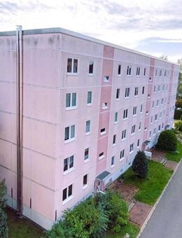 Charmante 2-Raumwohnung mit Balkon in ruhiger Lage, ab sofort vermietbar - Bernsdorf (Regierungsbezirk Dresden)