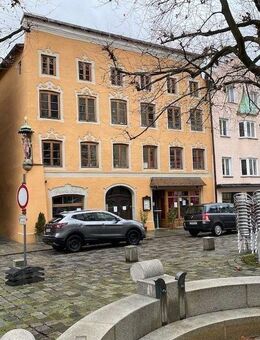 Single-Loft-Wohnung mit Nebenraum - Trostberg