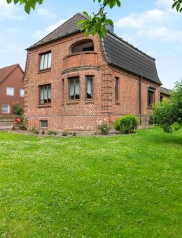 Zweifamilienhaus mit großem Garten und Seenähe - Ascheberg (Holstein)