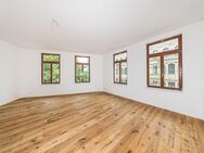 Mit Süd-Balkon & 2 Bädern: Große 5-Zimmer-Kapitalanlage in schönem Gründerzeitbau - Leipzig