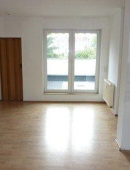 - Wohnung mit Dachterrasse in Weißenfel-West - - Weißenfels