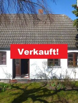 Kleine "LANDPARTIE"! Doppelhaushälfte im Landhaustil in Lemkendorf - Fehmarn