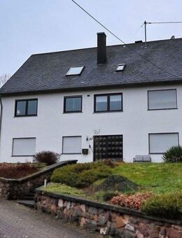 Großzügiges Ein-/Zweifamilienhaus mit Weitblick und schönem Grundstück in Ortsrandlage - Zemmer