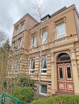 Ideal für Familien und WGs: Schöne Altbauwohnung mit großzügiger Raumaufteilung und zwei Balkonen - Hamburg