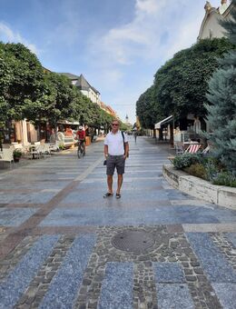 Senior sucht attraktive Partnerin. - Stuttgart