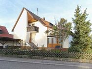 NEUER PREIS! Zweifamilienhaus mit 2 Wohneinheiten, großem Garten und Sauna in Unterjettingen - Jettingen