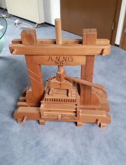 WEINPRESSE - Essen