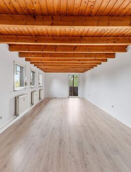 Sonnenbalkon inklusive: Moderne, bezugsfreie 2-Zi-Wohnung in familienfreundlicher Umgebung - Sindelfingen