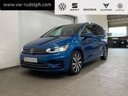 VW Touran, 2.0 TDI Highline R-Line, Jahr 2022 - Oelsnitz (Erzgebirge)