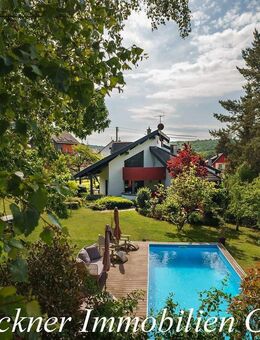 Extravagant mit Pool und Parkanlage - Quierschied