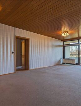 Großzügige 4-Zimmer-Wohnung mit zwei Loggien, zwei Bädern und zwei Stellplätzen in Graben-Neudorf - Graben-Neudorf