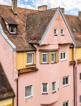 Mehrfamilienhaus mit 4-Wohneinheiten in Mögeldorf mit großem Entwicklungspotenzial - Nürnberg
